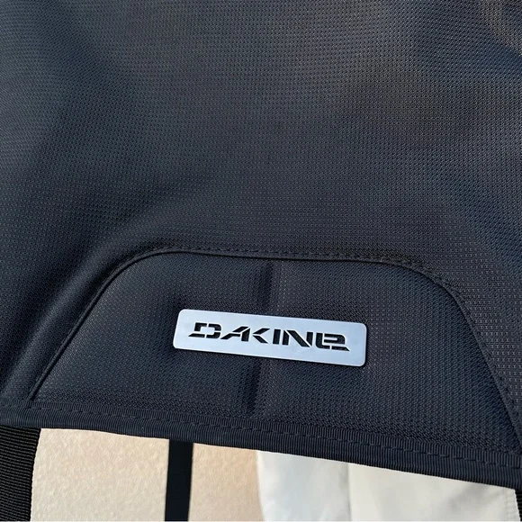 DAKINE 🚴 Black Messenger/Laptop On-the-Go Bag (Large)